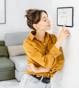 Management companies of commercial facilities