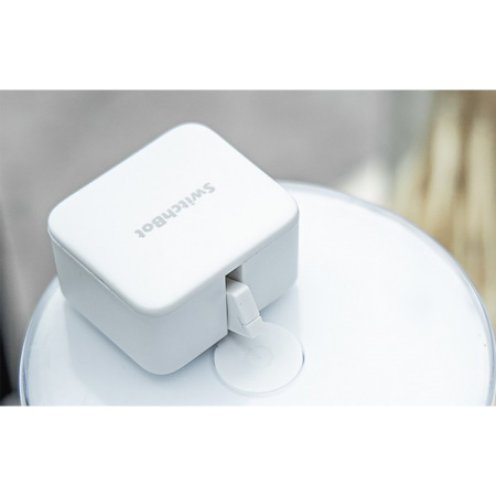 Bezvadu tālvadības slēdzis SwitchBot-S1 (balts)