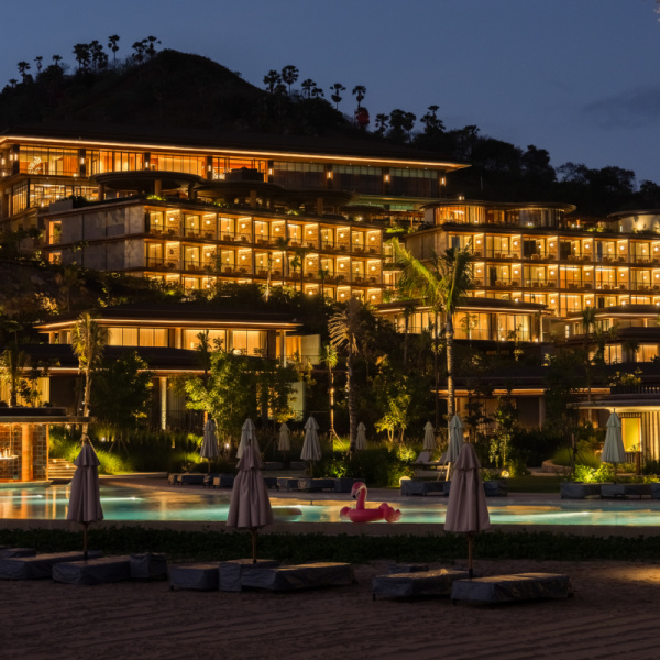 AHT1312U-White light-48V